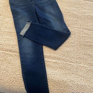 Crop ankle lots of stretch very comfortable